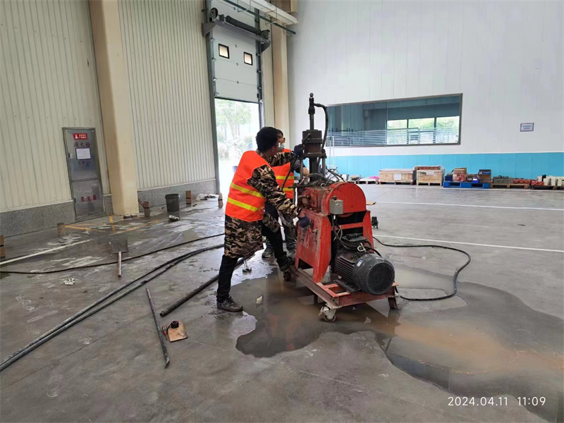 牡丹厂房地面下沉塌陷注浆加固施工